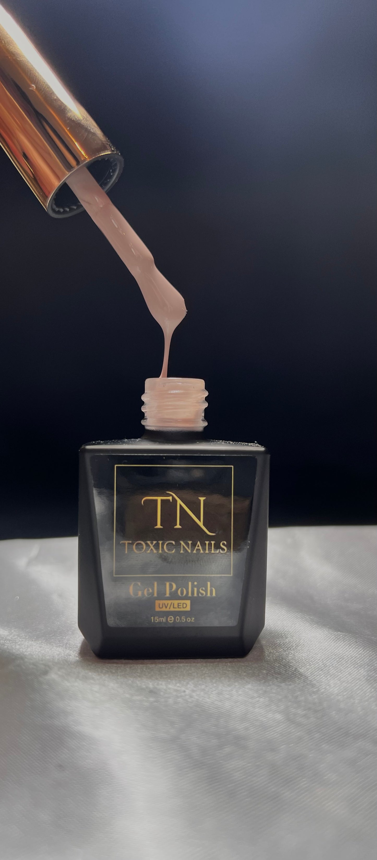 Gelpolish Broken grey (TN049)