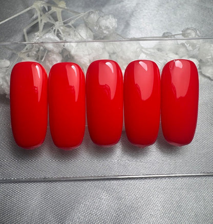 Gelpolish Red charge (TN 153)