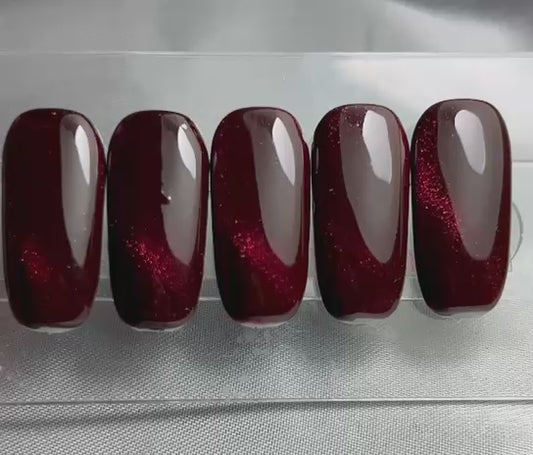 Gelpolish Ruby galaxy Cat- eye ( TN126)